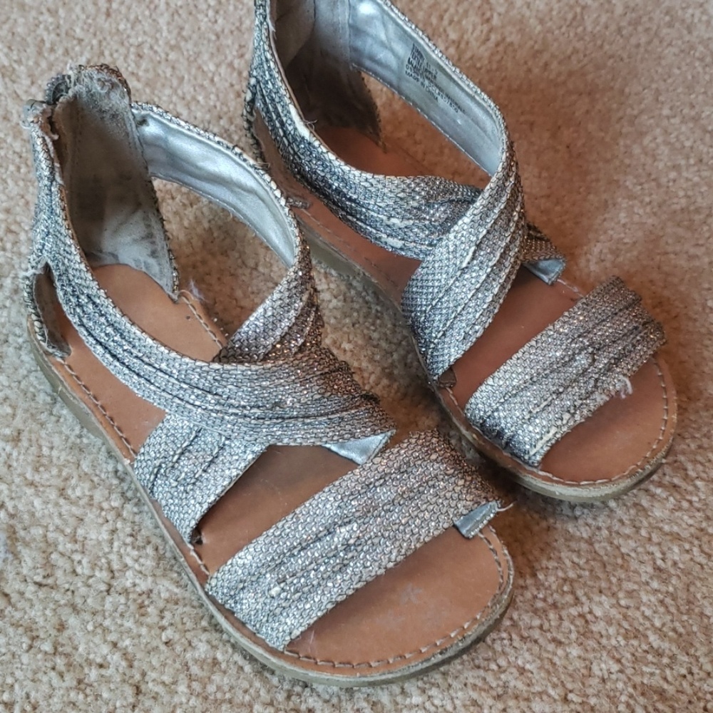 Girls bronze sandals